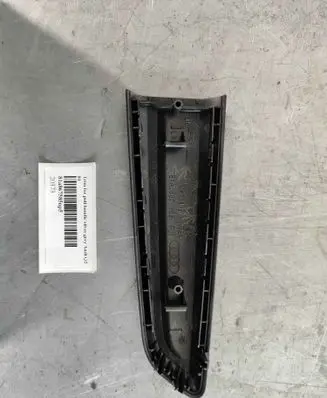 Audi Q2 - Rear door handle trim 81a867585np5