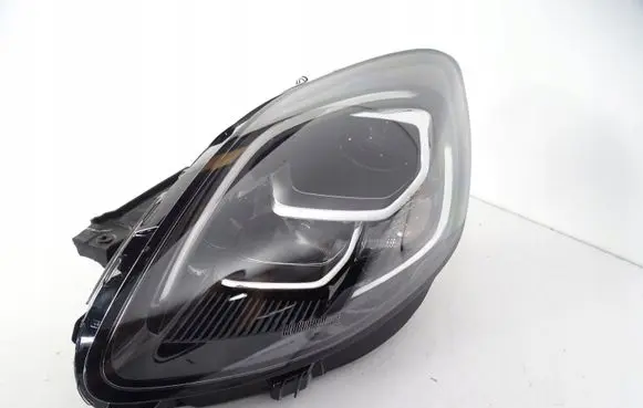 Ford Puma Headlight/headlamp