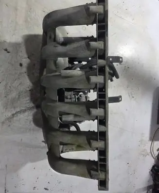 BMW 5 E39 Intake manifold 1427618 2900301819 PA66GF35