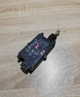 Mitsubishi Galant Central locking motor 1528005040