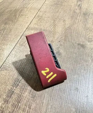 Mercedes-Benz E W211 Engine bonnet (hood) release handle