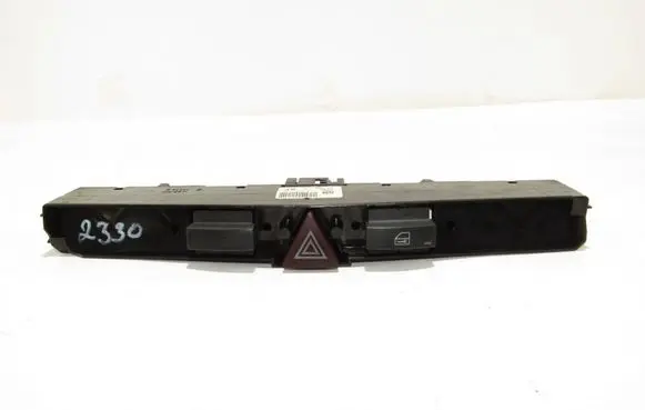 Opel Astra H Hazard light switch 03758075