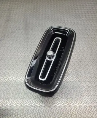 Volvo XC40 Dashboard side air vent grill/cover trim 31442626