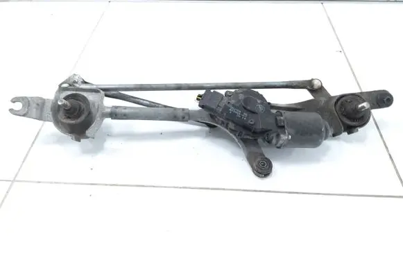 Opel Insignia A Front wiper linkage and motor 13227392