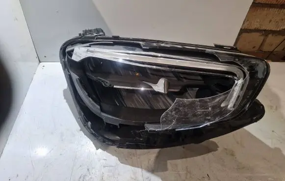Mercedes-Benz E W213 Headlight/headlamp A2139067609