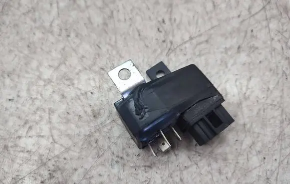 Volkswagen Amarok Other relay