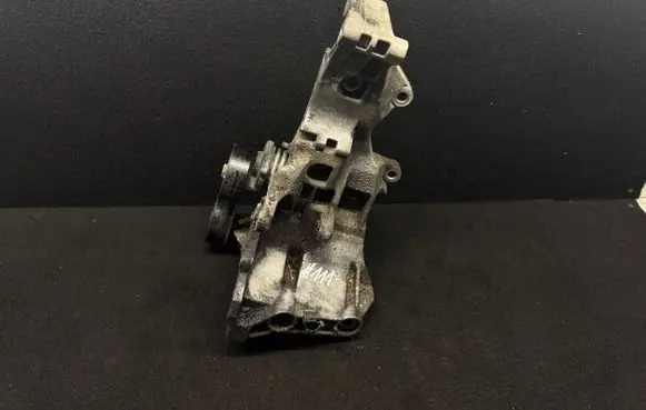 Audi A4 S4 B6 8E 8H Generator/alternator bracket 03G903143B