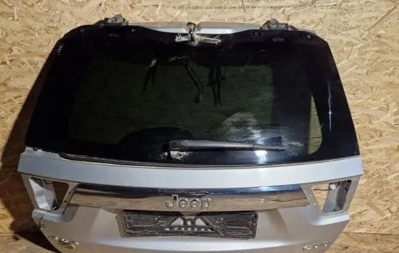 Jeep Grand Cherokee Tailgate/trunk/boot lid 
