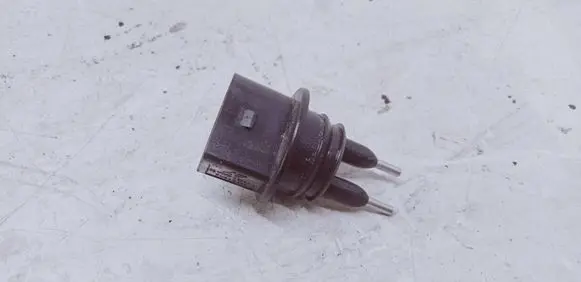 Audi A6 S6 C6 4F Windshield washer fluid level sensor 7M0919376