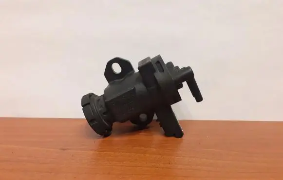 Peugeot 607 Turbo solenoid valve 3024368 4406