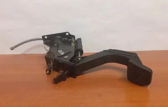 Clutch pedal