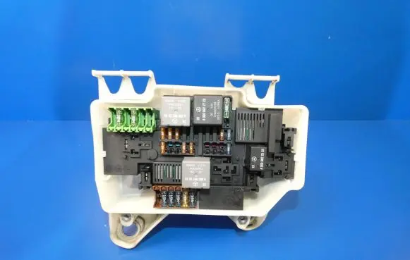 Mercedes-Benz C W205 Fuse box set
