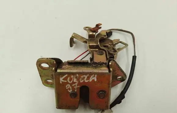 Toyota Corolla E110 Tailgate/trunk/boot lock/catch/latch