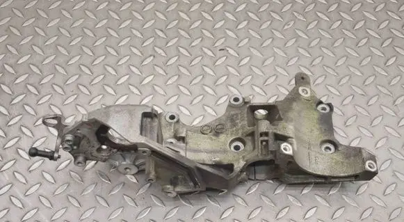 Volkswagen Polo V 6R Generator/alternator bracket 03L903143Q