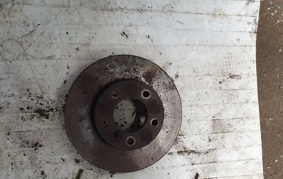 BMW 5 E39 Front brake disc NOCODE