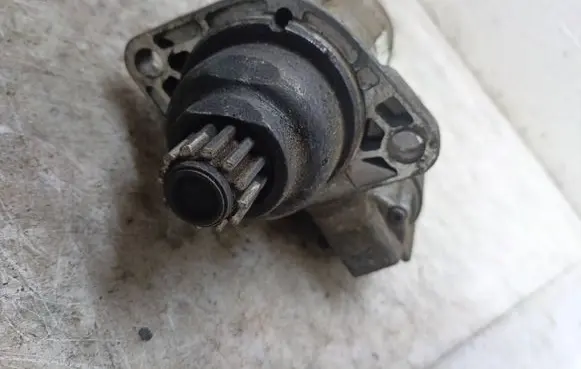 Volkswagen PASSAT B6 Starter motor 02M911023M