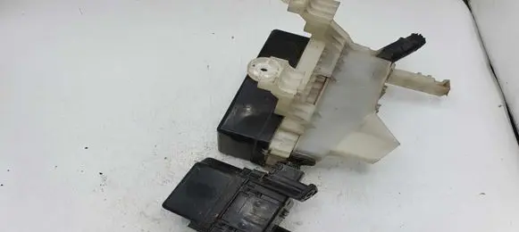 Nissan X-Trail T30 Fuse module NOCODE