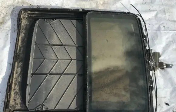 Sunroof set