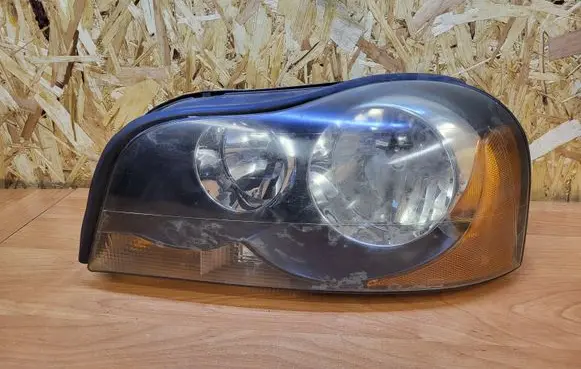 Volvo XC90 Headlight/headlamp 30678178 89009432