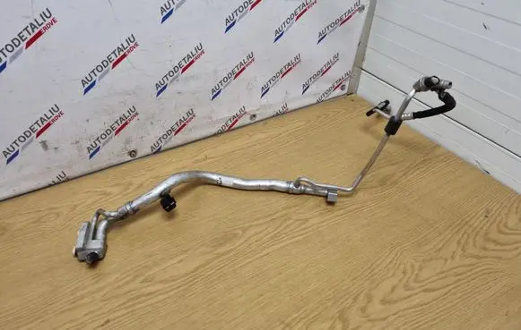 BMW 1 F20 F21 Air conditioning (A/C) pipe/hose 2748230