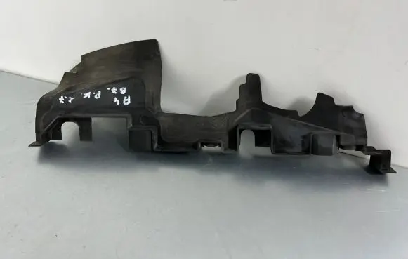Audi A4 S4 B7 8E 8H Intercooler air guide/duct channel 8E0121283AD