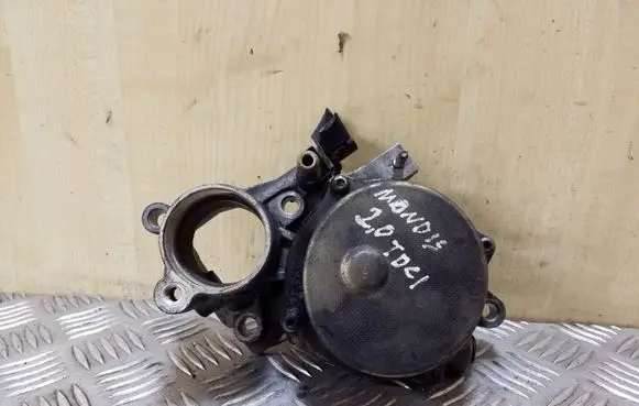 Ford Mondeo Mk III Vacuum pump XS7Q2A451BH
