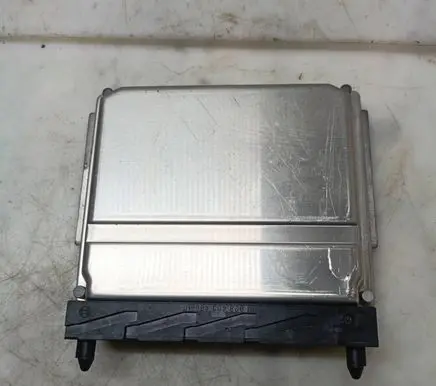 Volvo S80 Engine control unit/module 30646978A 1039S04101 0281011441