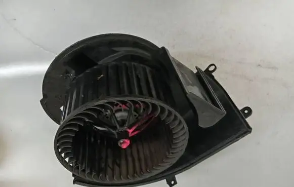 BMW X6 E71 Heater fan/blower t1001857a-b