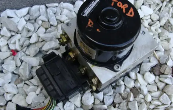 Ford Focus ABS Pump 5WK8458