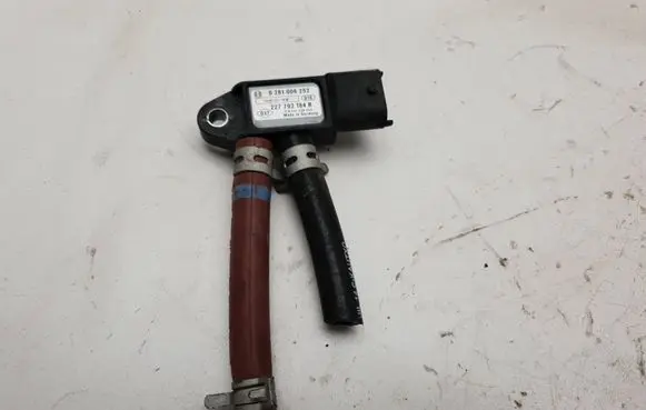Renault Megane III Exhaust gas pressure sensor 227702184R 0281006252