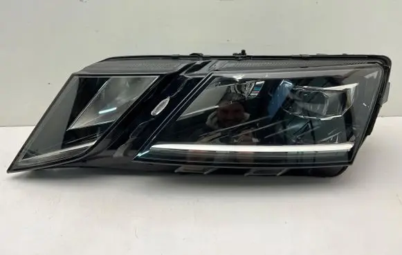 Skoda Octavia Mk3 (5E) Headlight/headlamp 5E1941015F
