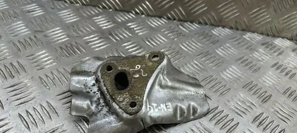 Nissan Juke I F15 Other engine bay part