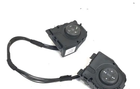 Alfa Romeo 159 Steering wheel buttons/switches 86250212093