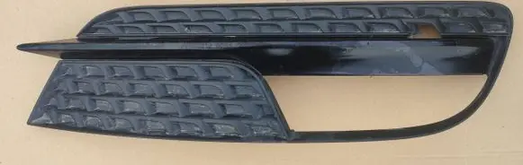 Audi A5 8T 8F Front fog light trim/grill 8T0807682H