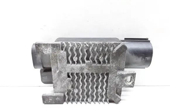 Coolant fan relay