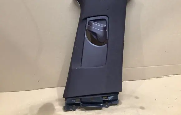(B) pillar trim (top)