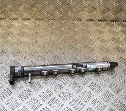 Toyota Avensis T270 Fuel main line pipe 0281002949 8514166