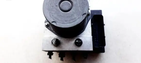 BMW 5 E60 E61 ABS Pump 3451676890601 34526768908-01
