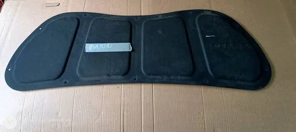 Hyundai Bayon Engine bonnet/hood sound/heat insulation
