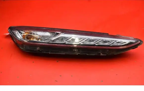 Hyundai Kona I Headlight/headlamp 92208J92