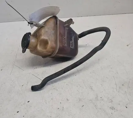 Coolant expansion tank/reservoir