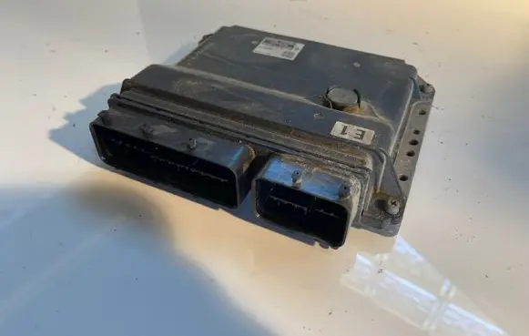 Toyota RAV 4 (XA50) Engine control unit/module 8966142C00