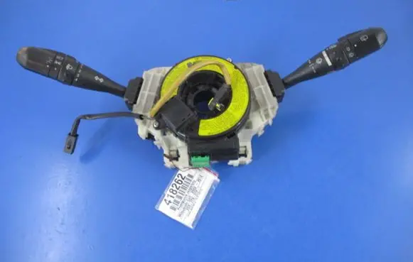 Mitsubishi Colt CZ3 Other switches/knobs/shifts MR986420