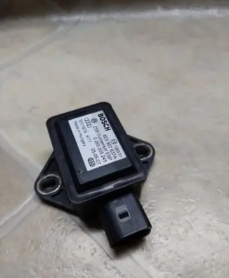 Volkswagen Phaeton ESP acceleration yaw rate sensor 8E0907637A 5011979 0265005245