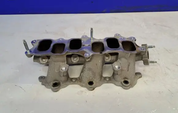 Lexus RX 450H Exhaust manifold 10F03