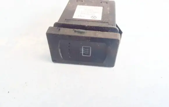 Volkswagen PASSAT B5 Windscreen/window heater switch 3b0959621c