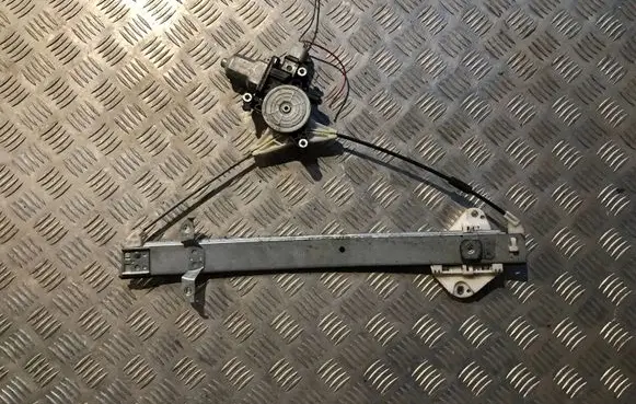 Subaru Outback Rear door window regulator with motor