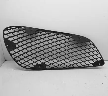 Mercedes-Benz E W212 Front bumper lower grill A2128850623