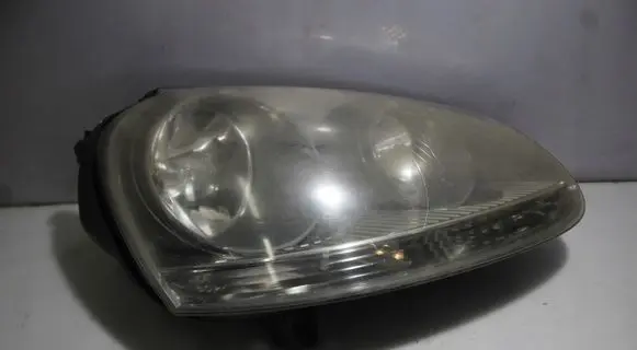 Volkswagen Golf V Headlight/headlamp