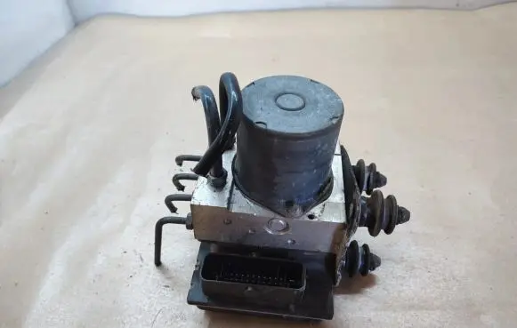 Audi A4 S4 B8 8K ABS Pump 8K0907379CG